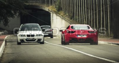 Ferrari 458 & bmw Serie 3 - CarZoomers