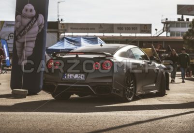 Nissan GTR - CarZoomers