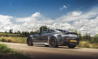 Aston Martin V12 Vantage - Carzoomers
