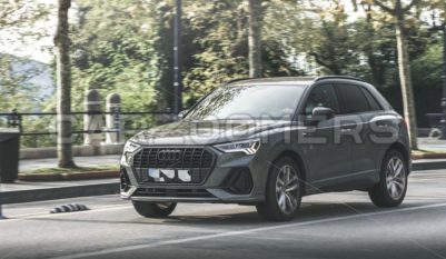 Audi Q3 - Caroomers