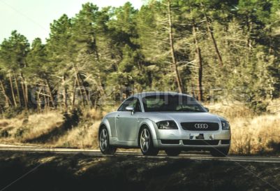 Audi TT - CarZoomers