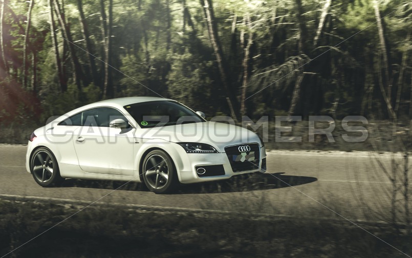 Audi TT - CarZoomers