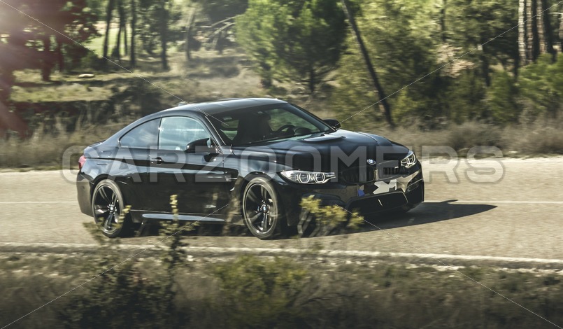 Bmw M4 - CarZoomers