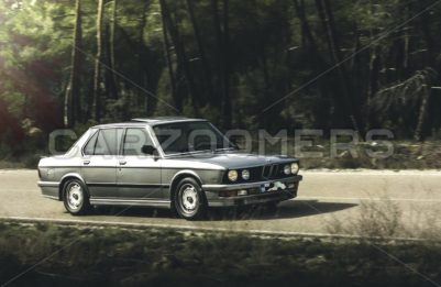 Bmw M5 - CarZoomers