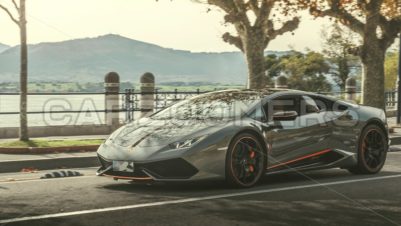 Lamborghini Huracan - CarZoomers