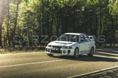 Mitsubishi Lancer EVO V - CarZoomers