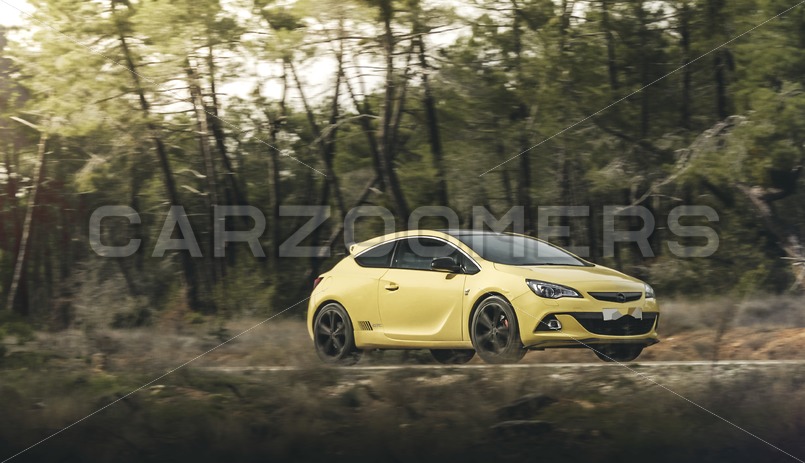 Opel Astra Gtc - CarZoomers