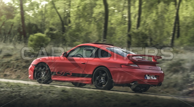 Porsche 911 GT3 - CarZoomers