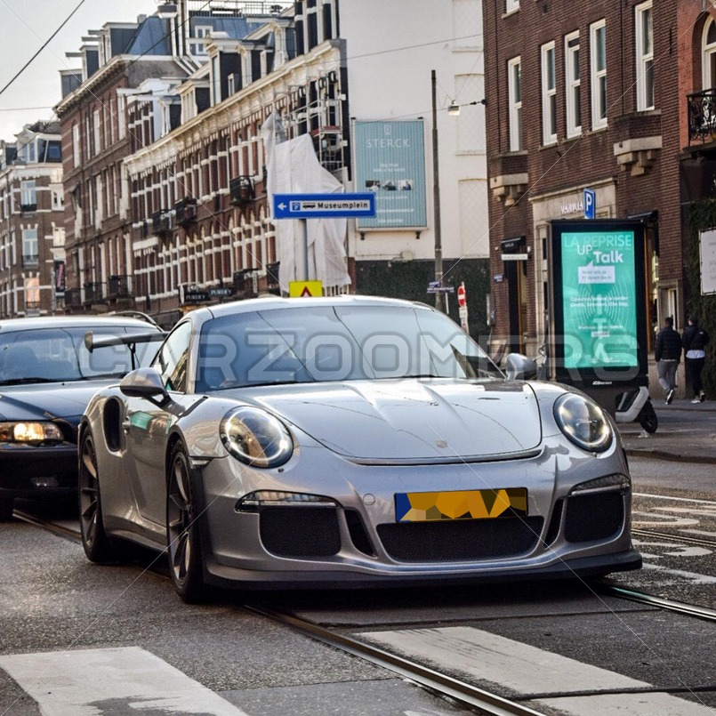 Porsche GT3RS in Amsterdam - Carzoomers