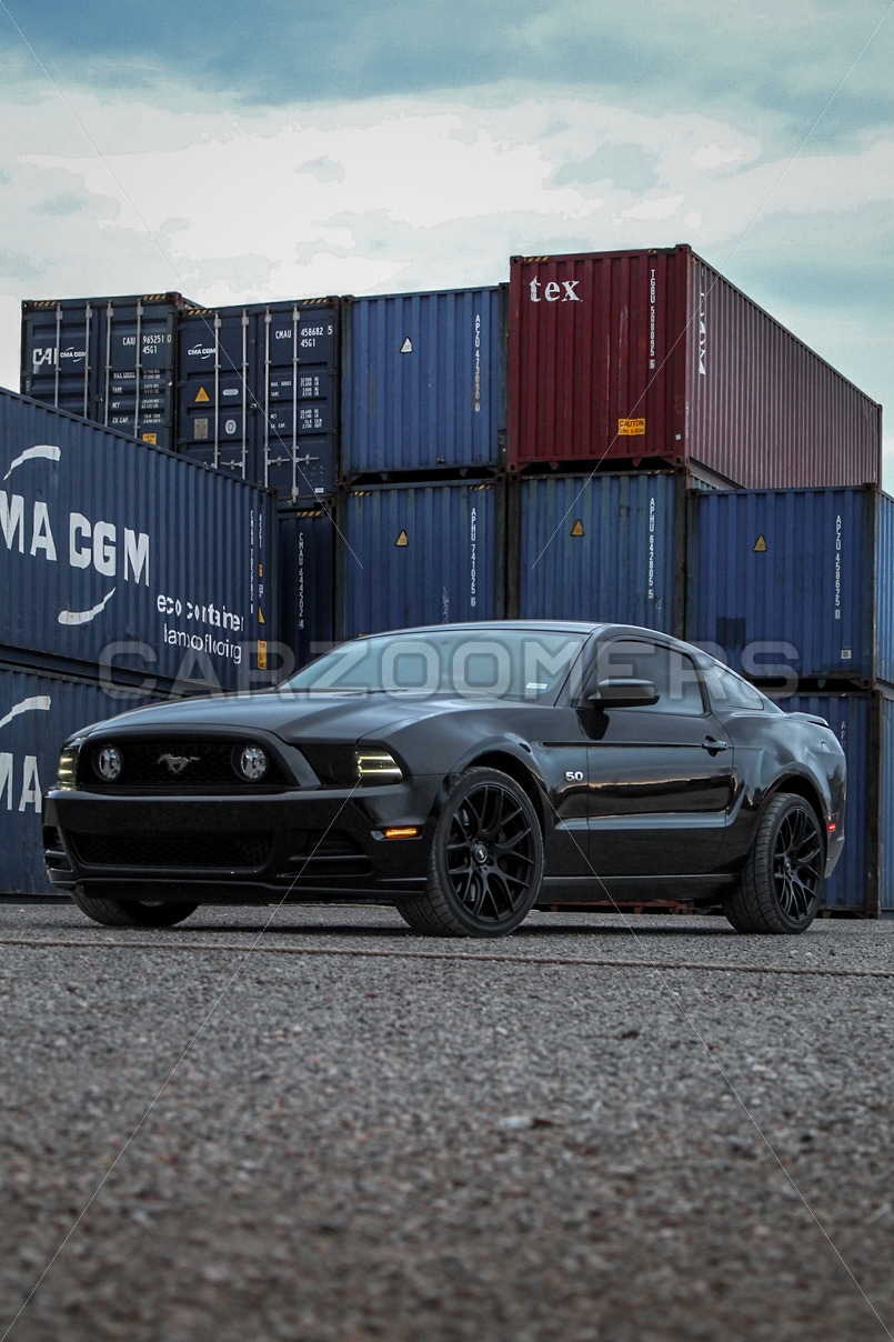 Stang in Storage 1 - Carzoomers