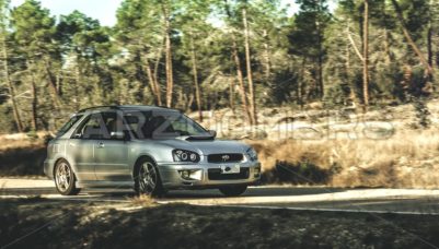 Subaru Impreza sw wrx - Carzoers