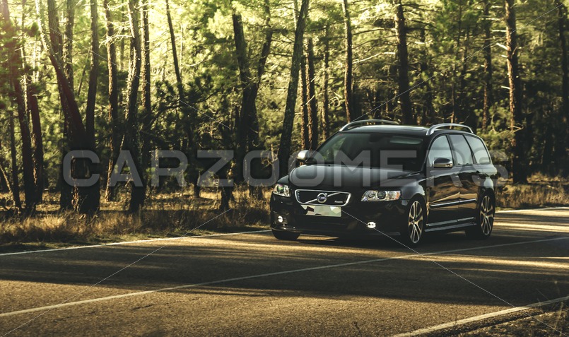 Volvo v50 R - CarZoomers